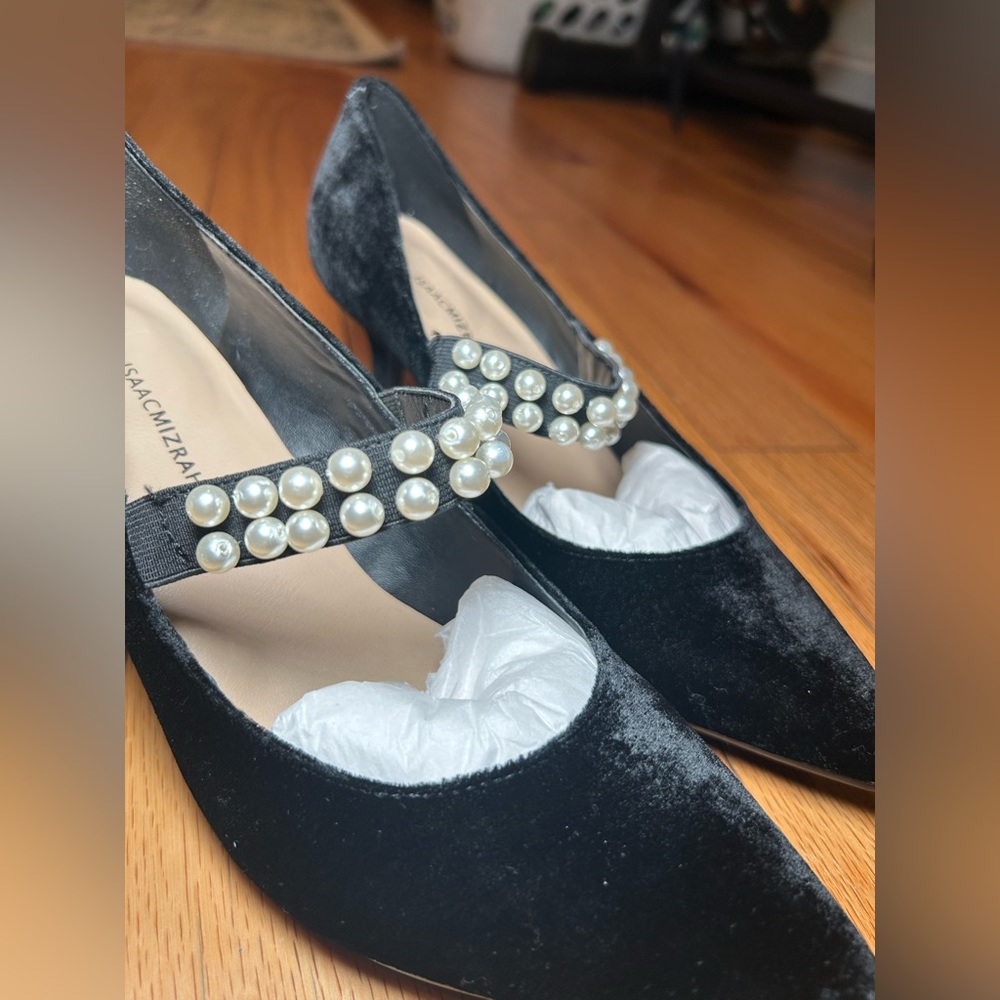 Isaac Mizrahi Black Velvet Pumps with Pearls